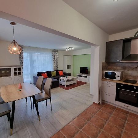 Flora - Beautiful *New* Apartment To The Beach Μπουργκάς Εξωτερικό φωτογραφία